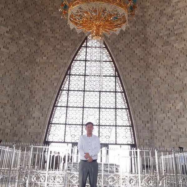 �ͻ�˹̹����Ĺ